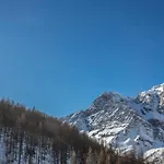 Whispering Pines Mountain View With Ski-in Access Breuil-Cervinia