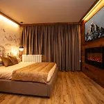 Whispering Pines Mountain View With Ski-in Access *
