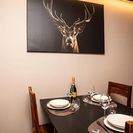 Апартаменти Whispering Pines Mountain View With Ski-in Access *