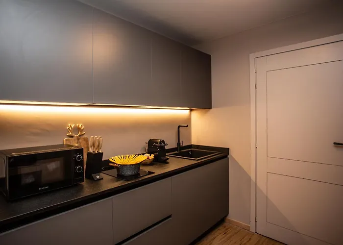 Whispering Pines Mountain View With Ski-in Access Apartment Breuil-Cervinia