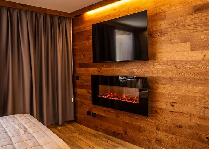 Whispering Pines Mountain View With Ski-in Access Apartment