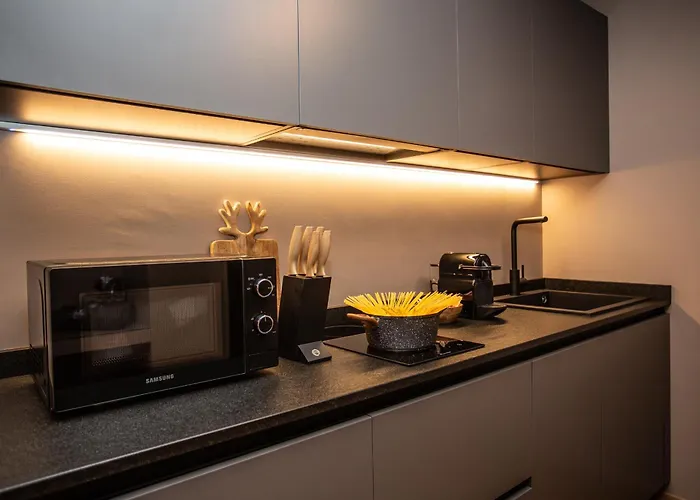 Whispering Pines Mountain View With Ski-in Access Breuil-Cervinia